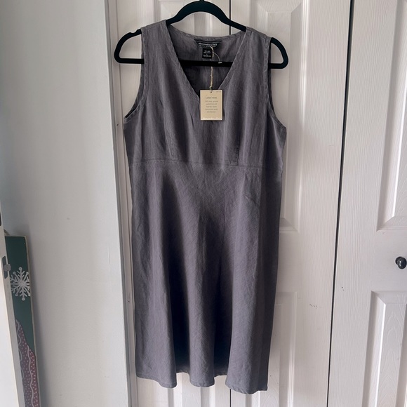 Abercrombie & Fitch Dresses & Skirts - Abercrombie & Fitch Reliable Outdoor Goods 100% Linen dress Size L Gray NWT